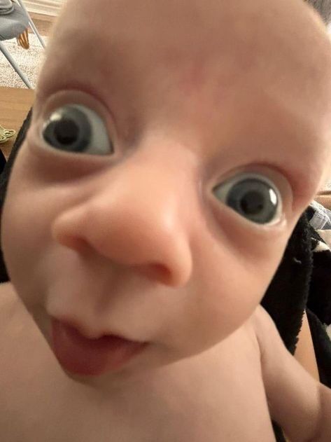 Foto Engraçada de Bebê para Perfil Divertido