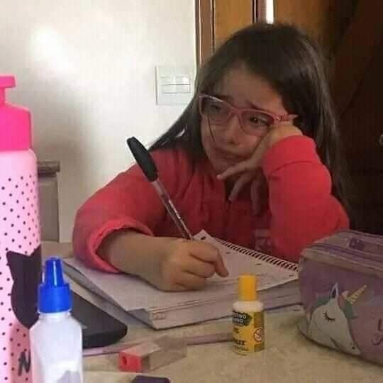 Fotos de Perfil Triste de Criança Usando Óculos