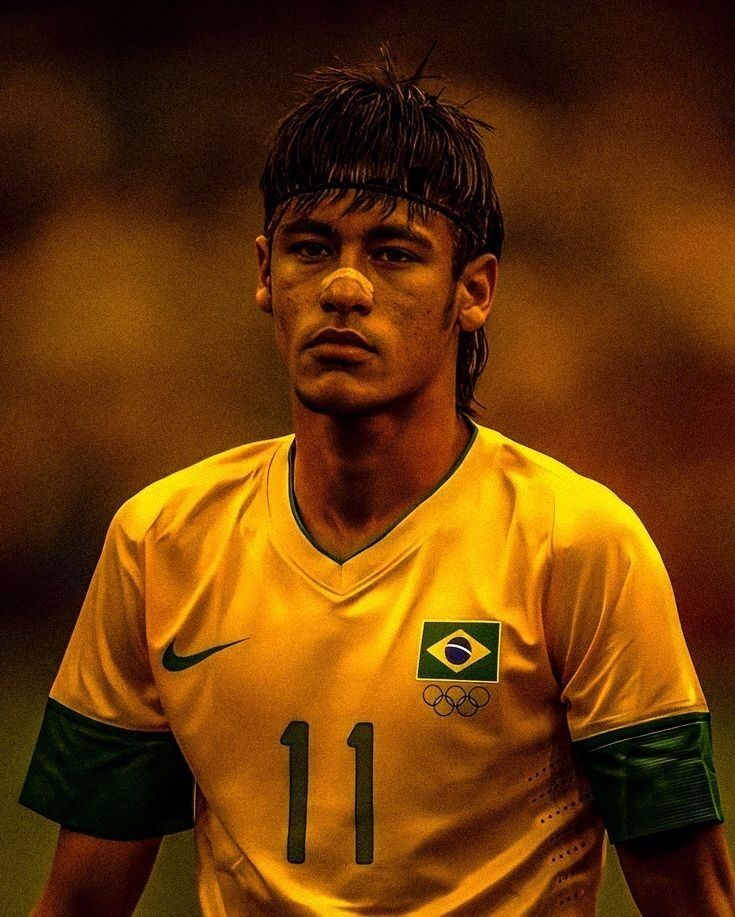 Jogador de Futebol para Perfil: Neymar em Foco